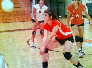Makani Nakasone gets after the ball. 