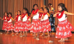 Gardena Buddhist Church held its annual Fujimatsuri Bazaar on May 5. Performances on the indoor stage included Hawaiian dancing by Kanami Kalama Hula.