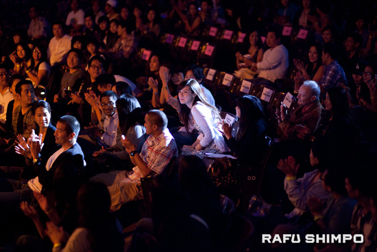 Marie Digby judging at this year's Kollaboration Acoustic
